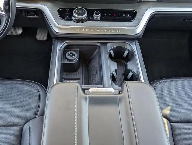 2025 Ford Expedition Platinum MAX