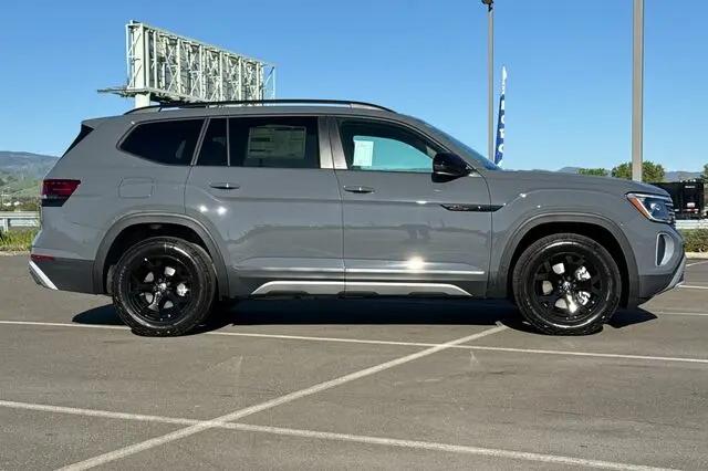 2026 Volkswagen Atlas Peak Edition