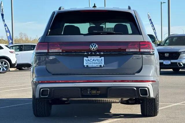 2026 Volkswagen Atlas Peak Edition