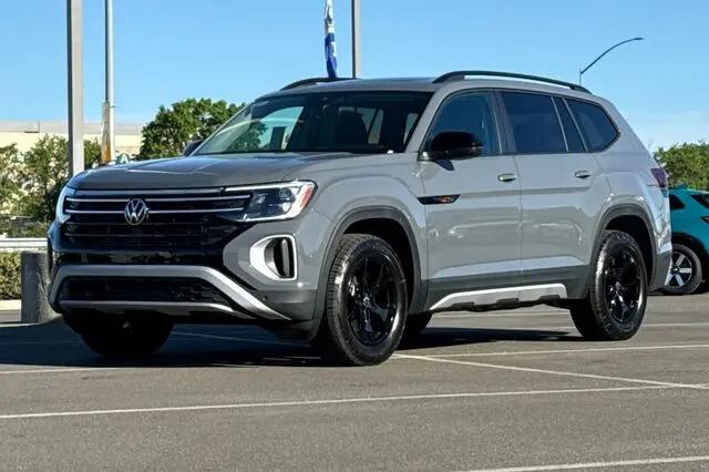2026 Volkswagen Atlas Peak Edition