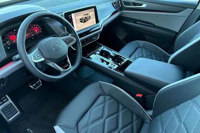 2026 Volkswagen Atlas Peak Edition