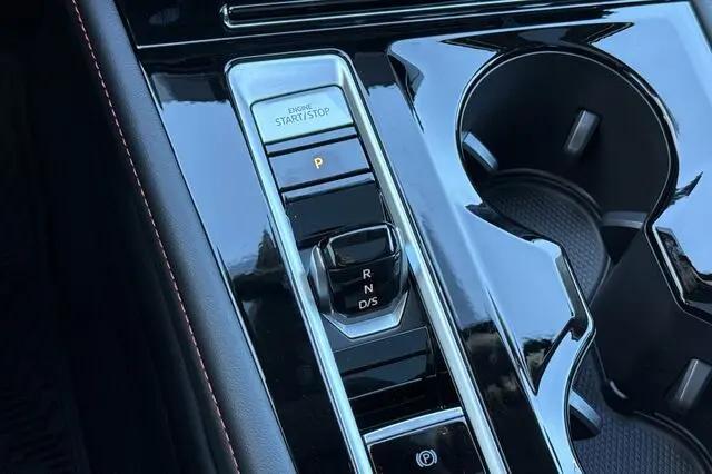 2026 Volkswagen Atlas Peak Edition