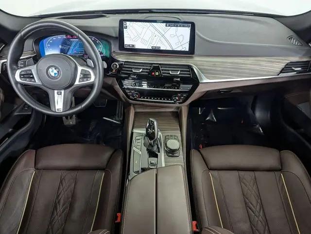 2023 BMW M5 i xDrive