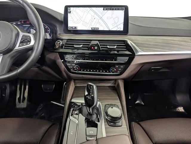 2023 BMW M5 i xDrive