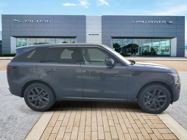 2025 Land Rover Range Rover Sport P360 SE