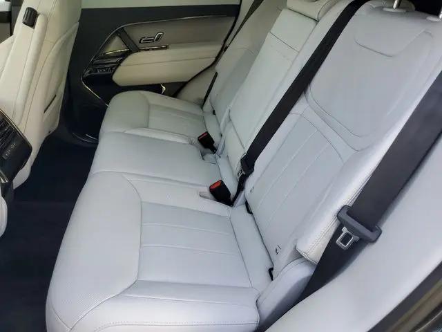 2025 Land Rover Range Rover Sport P360 SE