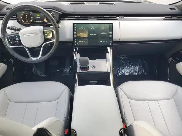 2025 Land Rover Range Rover Sport P360 SE