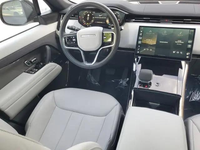 2025 Land Rover Range Rover Sport P360 SE