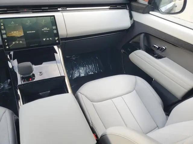 2025 Land Rover Range Rover Sport P360 SE