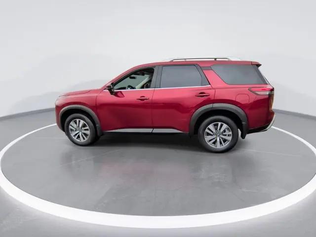 2023 Nissan Pathfinder SL 4WD