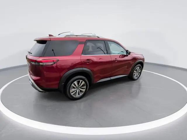 2023 Nissan Pathfinder SL 4WD