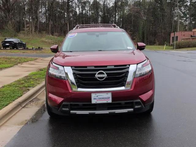 2023 Nissan Pathfinder SL 4WD