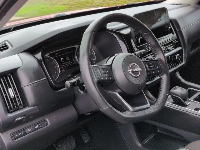 2023 Nissan Pathfinder SL 4WD