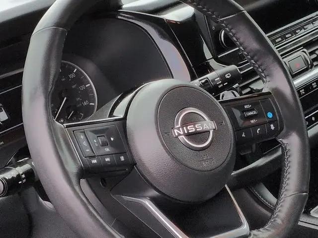 2023 Nissan Pathfinder SL 4WD