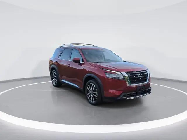 2023 Nissan Pathfinder Platinum 4WD
