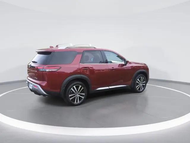 2023 Nissan Pathfinder Platinum 4WD