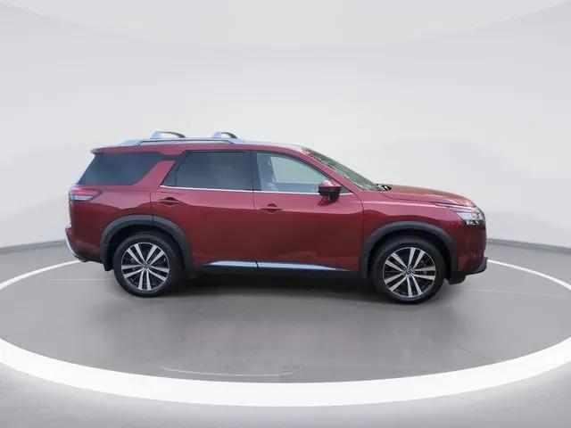 2023 Nissan Pathfinder Platinum 4WD