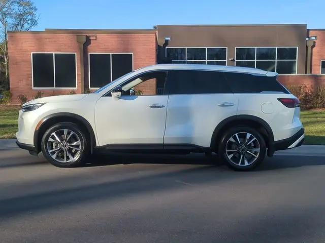 2023 INFINITI QX60 LUXE AWD