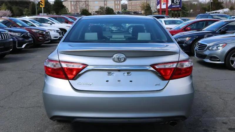 2017 Toyota Camry SE
