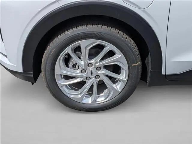 2027 Chevrolet Bolt LT FWD