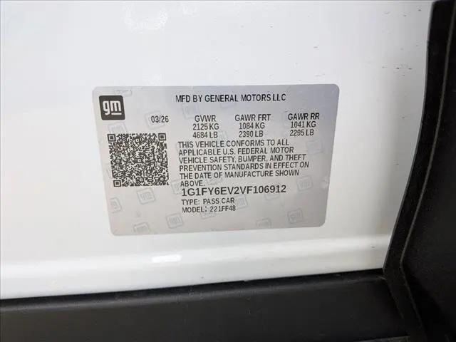 2027 Chevrolet Bolt LT FWD