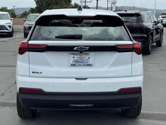 2027 Chevrolet Bolt LT FWD