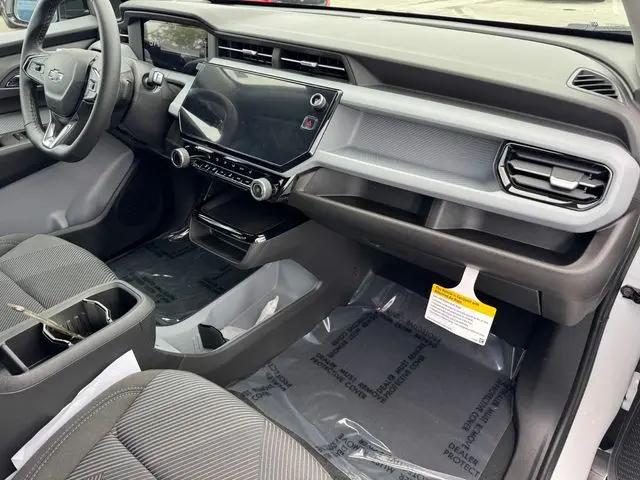 2027 Chevrolet Bolt LT FWD