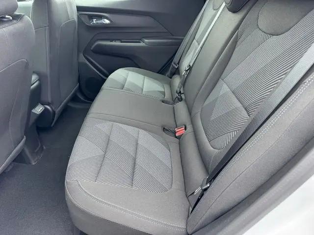 2027 Chevrolet Bolt LT FWD