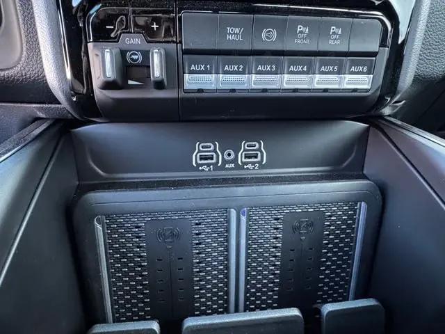 2026 Ram 2500 Big Horn Crew Cab 4x4 6'4" Box