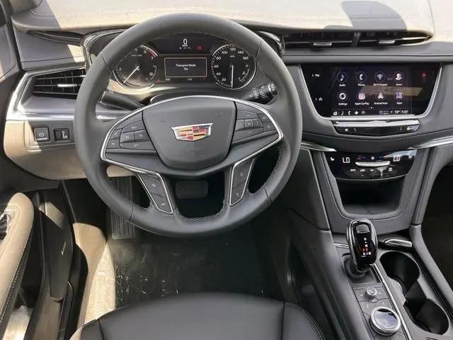 2026 Cadillac XT5 Luxury FWD