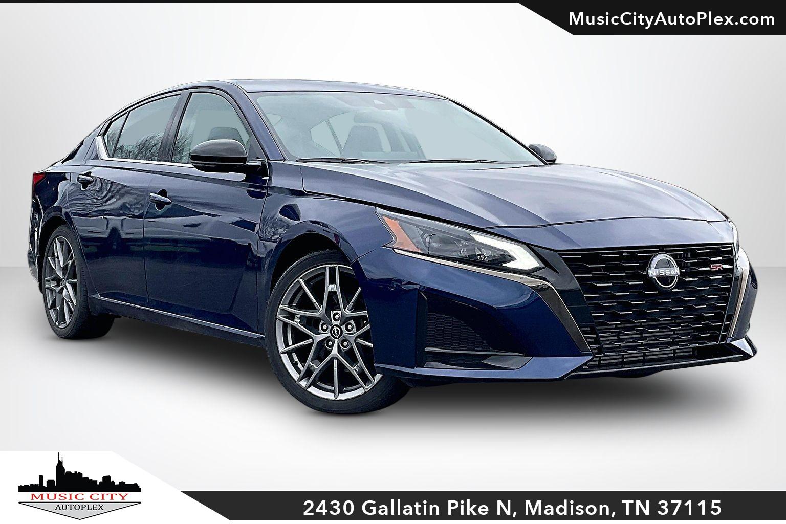 2023 Nissan Altima 2.0 SR FWD