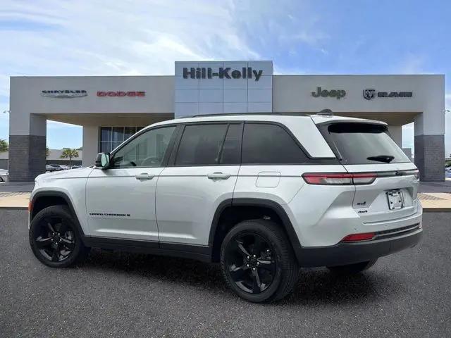 2025 Jeep Grand Cherokee Altitude X 4x4