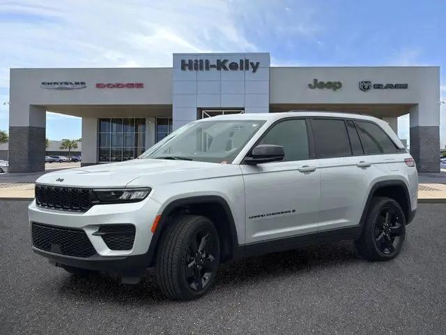 2025 Jeep Grand Cherokee Altitude X 4x4