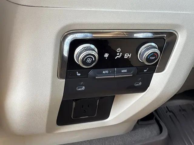2022 GMC Yukon 4WD Denali