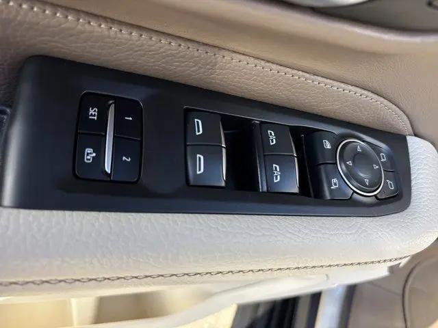 2022 GMC Yukon 4WD Denali
