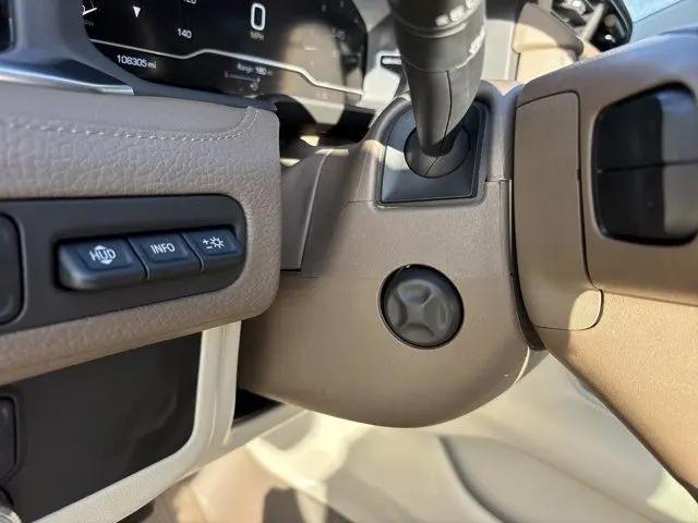 2022 GMC Yukon 4WD Denali