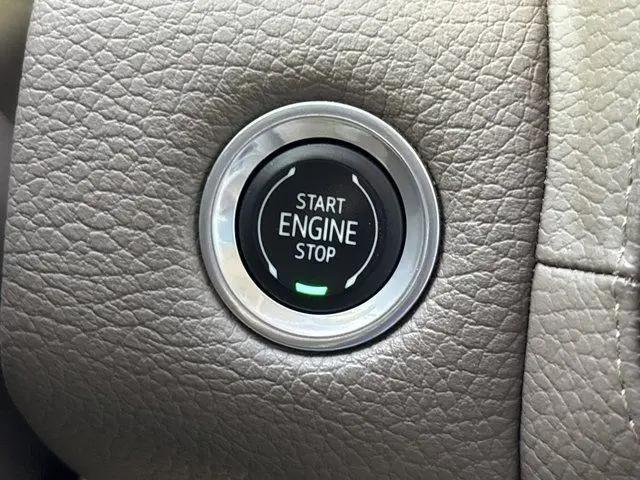 2022 GMC Yukon 4WD Denali