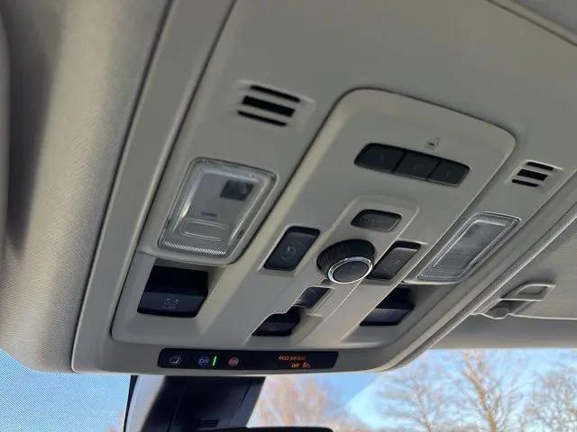2022 GMC Yukon 4WD Denali