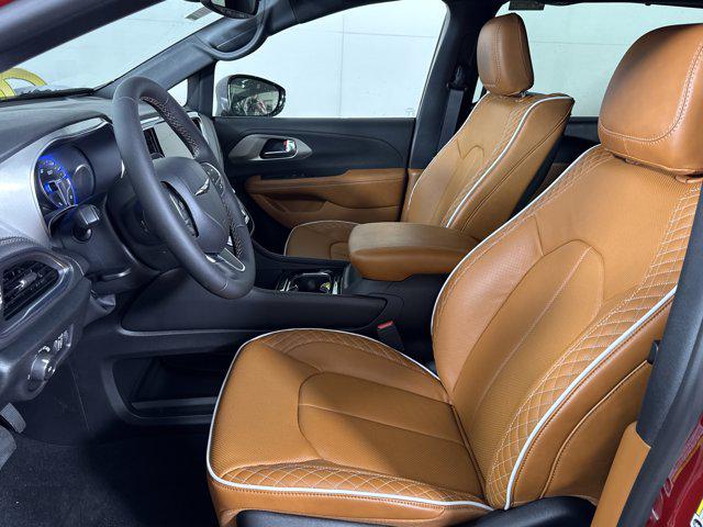 2026 Chrysler Pacifica Pinnacle AWD