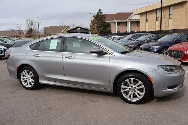 2015 Chrysler 200 Limited