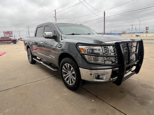 2017 Nissan Titan SL