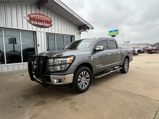 2017 Nissan Titan SL