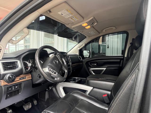 2017 Nissan Titan SL
