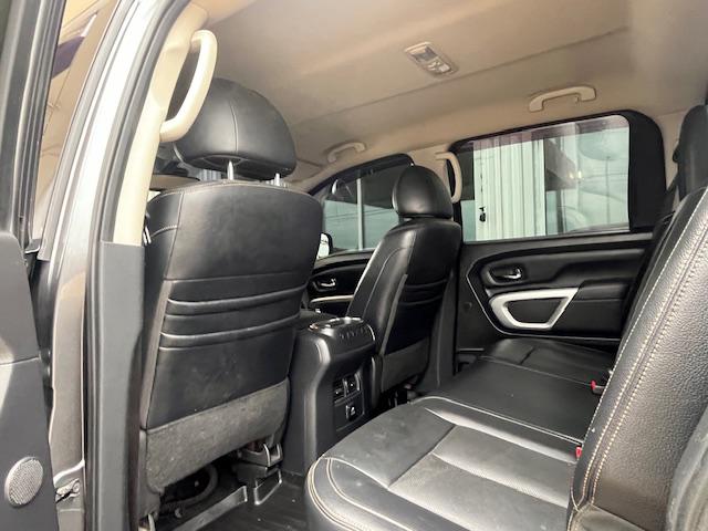 2017 Nissan Titan SL