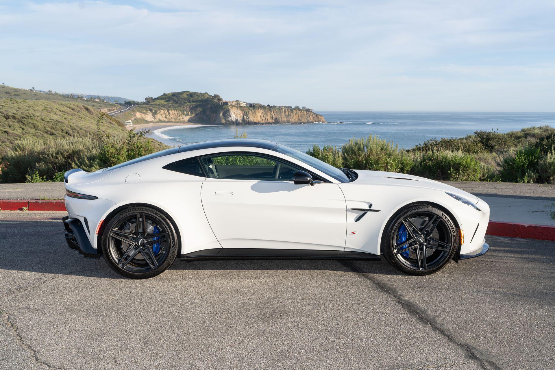 Aston Martin 2026 Vantage S