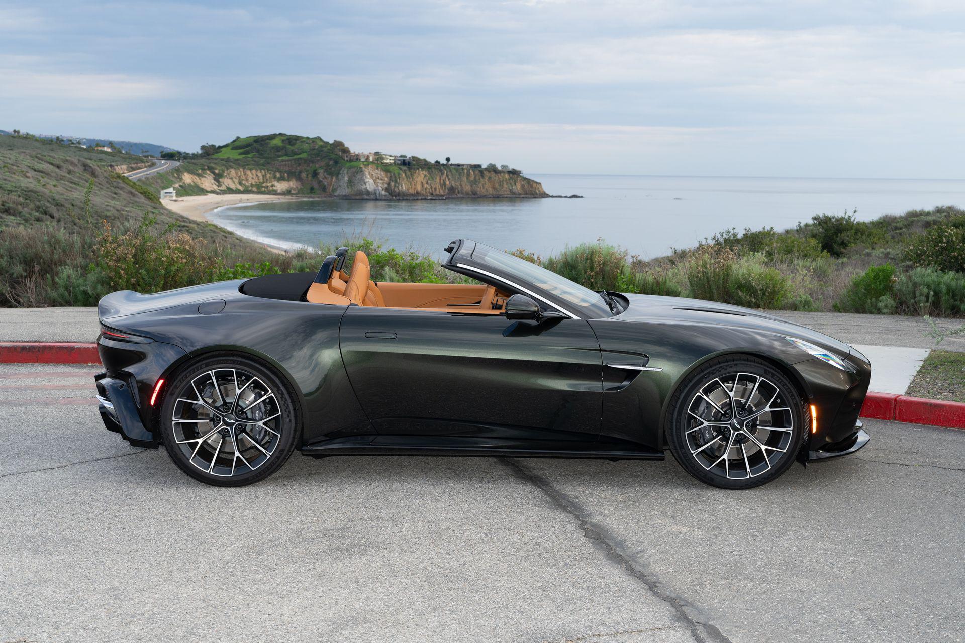 Aston Martin 2026 Vantage 