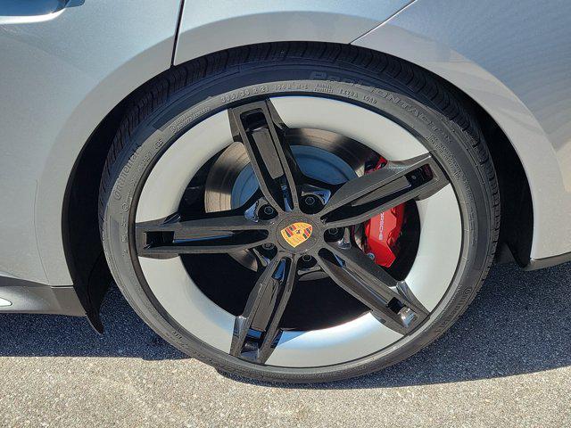 2026 Porsche Taycan 4S
