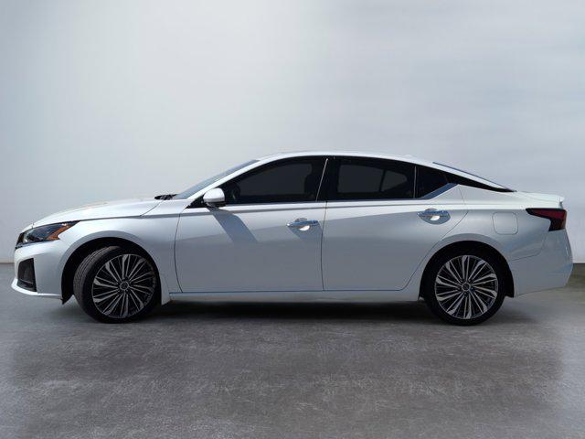 2023 Nissan Altima SL FWD