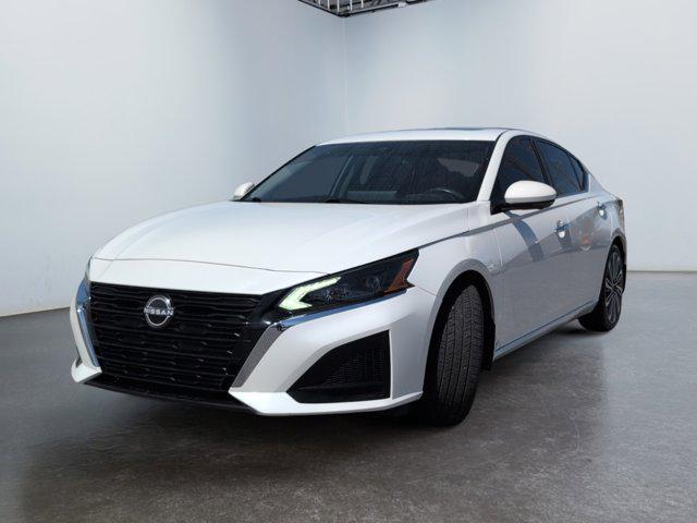 2023 Nissan Altima SL FWD