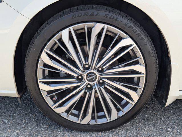 2023 Nissan Altima SL FWD